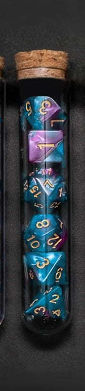 Set de Dados de Rol con Frasco tipo Poción de Fantasía (7 Piezas)